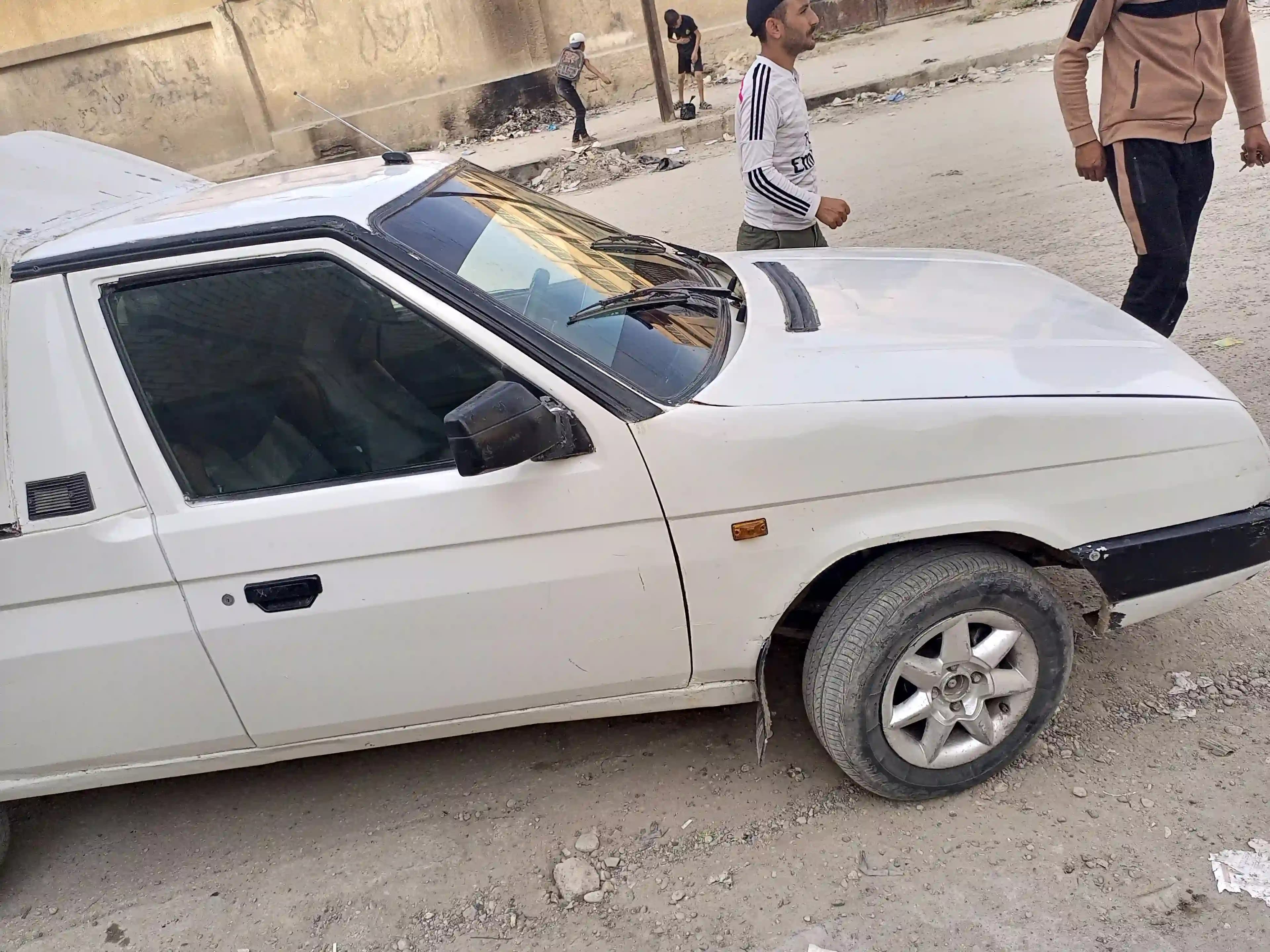2000 سكودا بيك أب