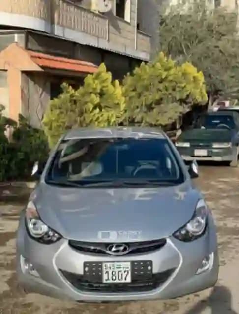 2013 هيونداي إلنترا