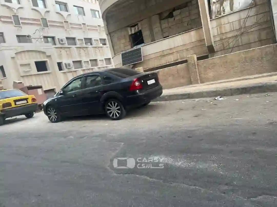 2007 فورد فوكس - Image 1