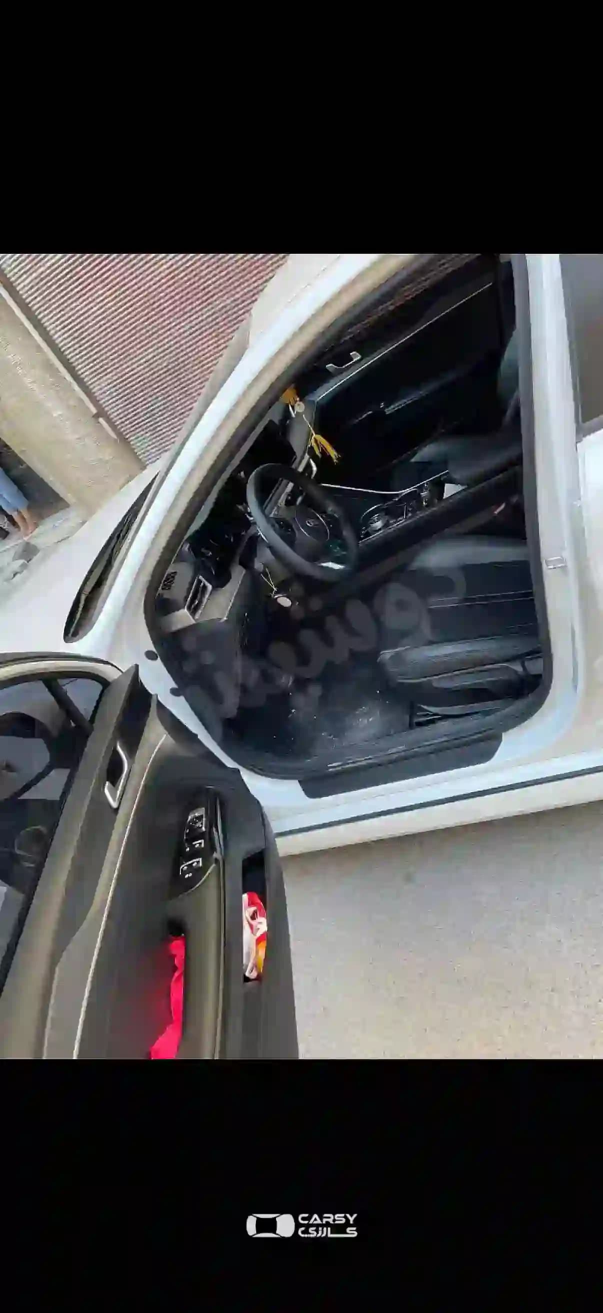 2021 كيا K5 - Image 3