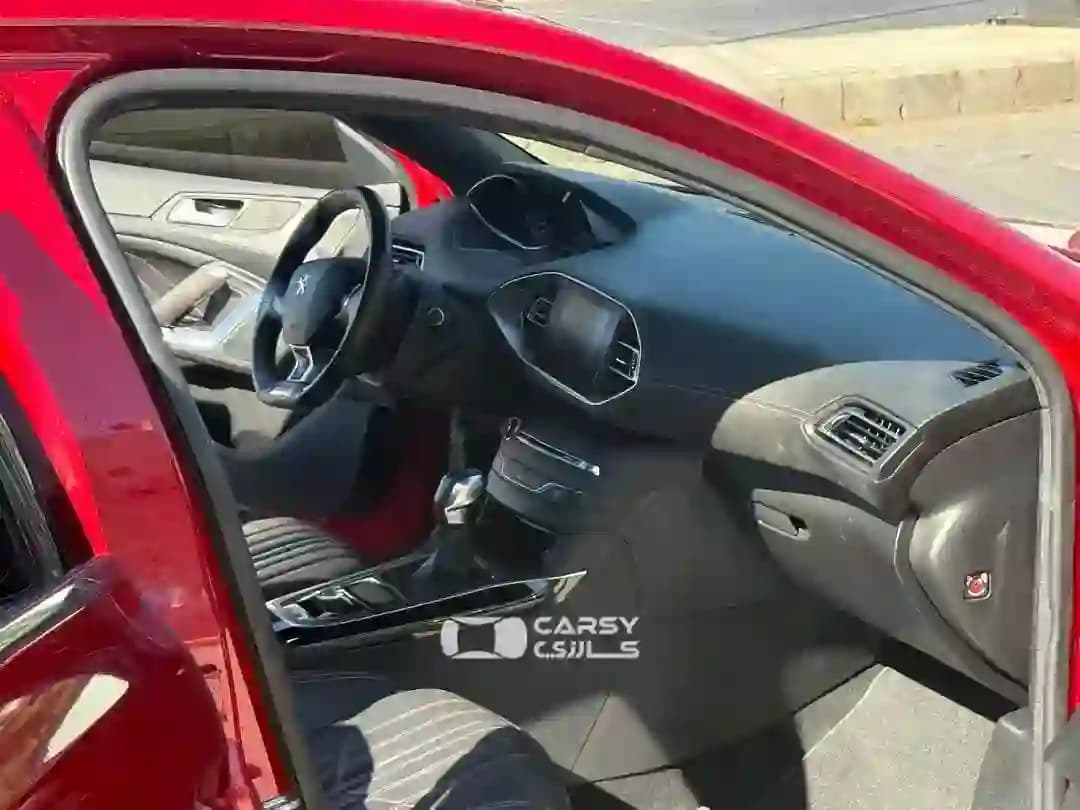 2020 بيجوت 308 - Image 2